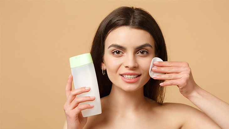 چگونه می‌ توانیم بهترین محصولات پاکسازی پوست را انتخاب کنیم؟