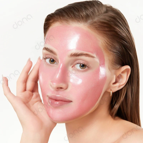 تست روی صورت ماسک شب کافئین مدی کیوب